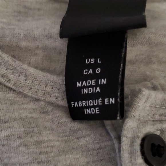 H&M Buttoned Long Sleeve - Picture 3 of 5